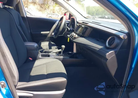 2016 Toyota Rav4 Le z USA, uszkodzony, nr VIN JTMZFREV1GJ094294